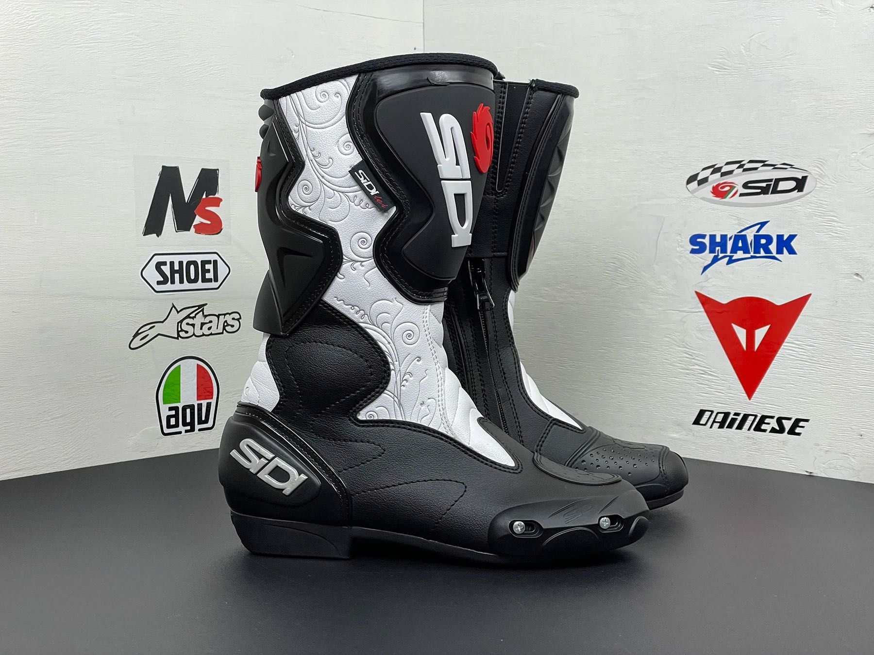 Жіночі мотоботи Sidi, Alpinestars, Dainese Fusion Lei