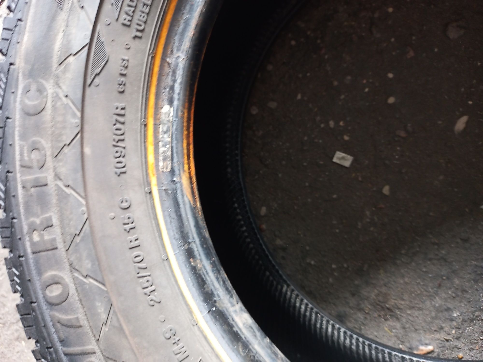 Opony używane 215/70/15c continental 2x6.5 mm