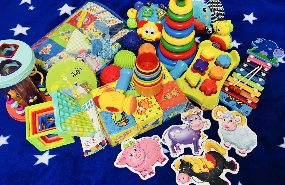 Розвиваючі іграшки у новому стані, всі разом за 1000 грн!