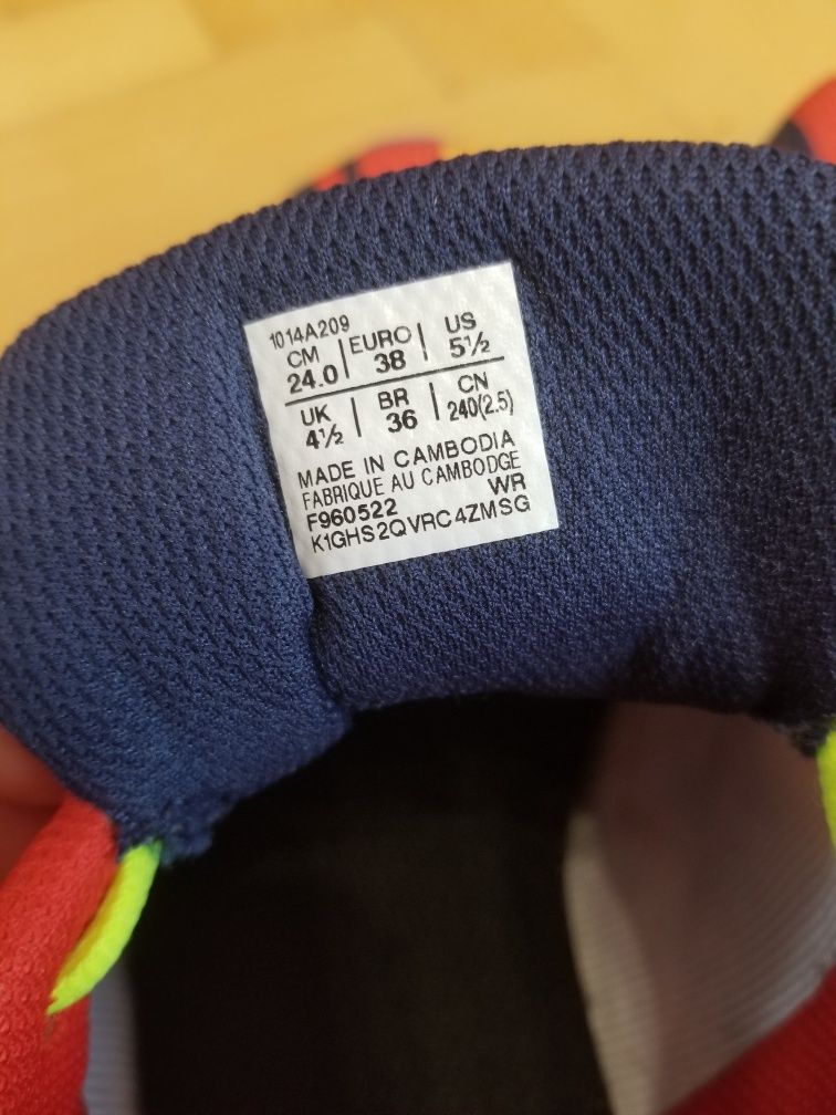 Кроссовки Asics Gel-Noosa Tri 13 GS кросовки, кросівки