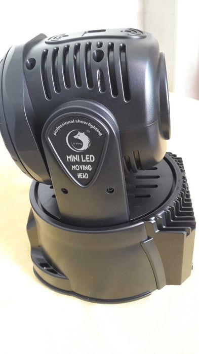 2 x Mini Led (spot e Wash)