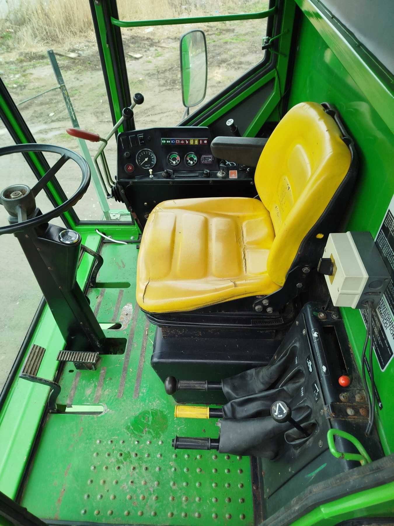 Продам комбайн джондір 1075