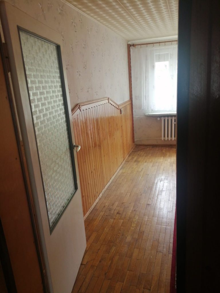 3 pokojowe Mieszkanie 48 m2 Nysa ul. KEN. Dobry rozkład pomieszczeń.