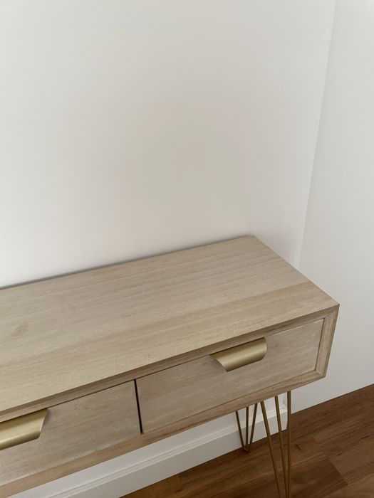 Aparador dourado Casika