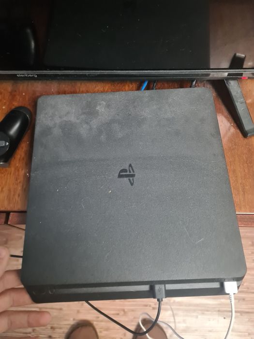 Playstation 4, ps4 slim 1 tb