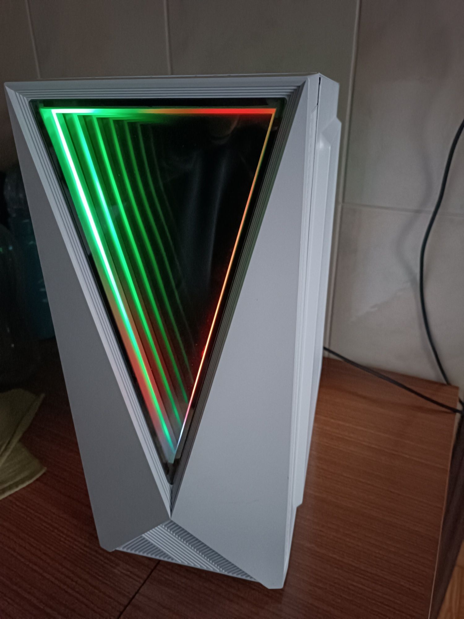 Torre Gamer Ryzen 3 + 3060Ti.