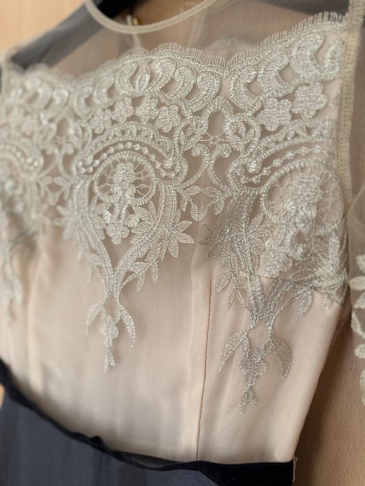 Сукня на випуск s (хs) розмір