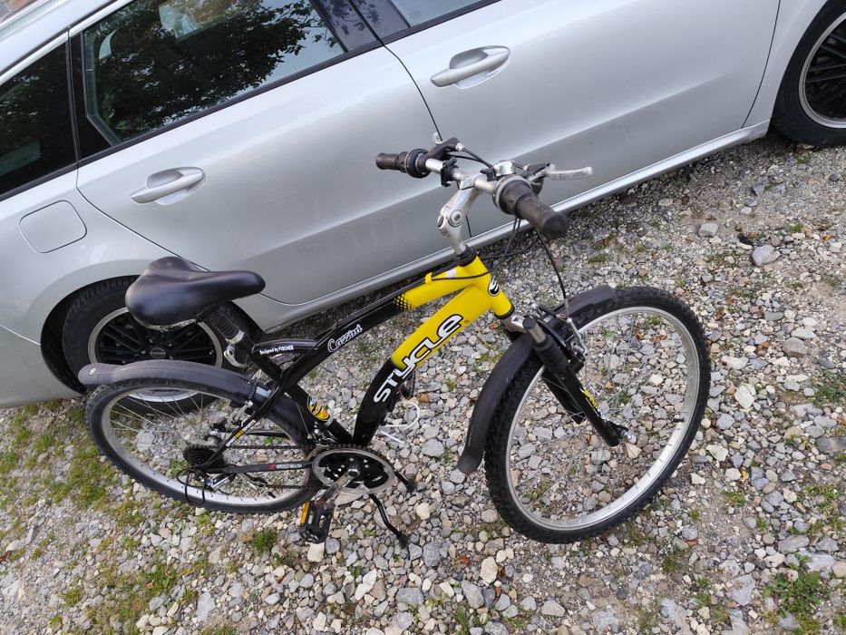 Rower z amortyzatorami