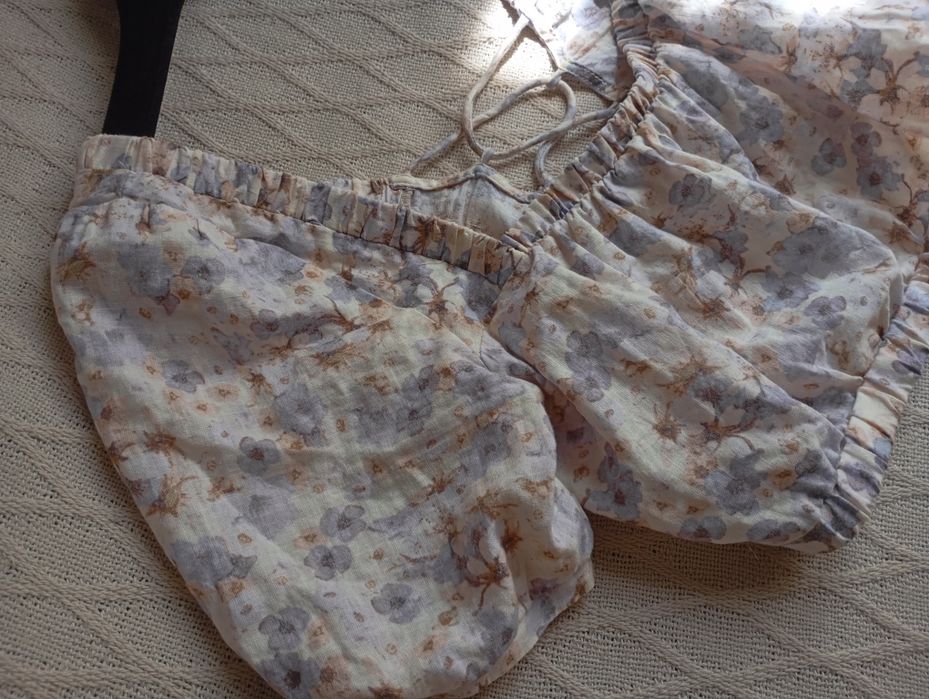 H&M XS-S LINEN BLEND lniany top bluzka z wiązaniem kwiaty kwiatuszki