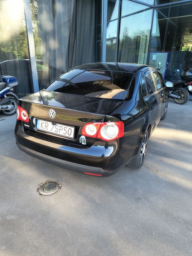 Vw jetta silnik 1,6 mpi z gazem
