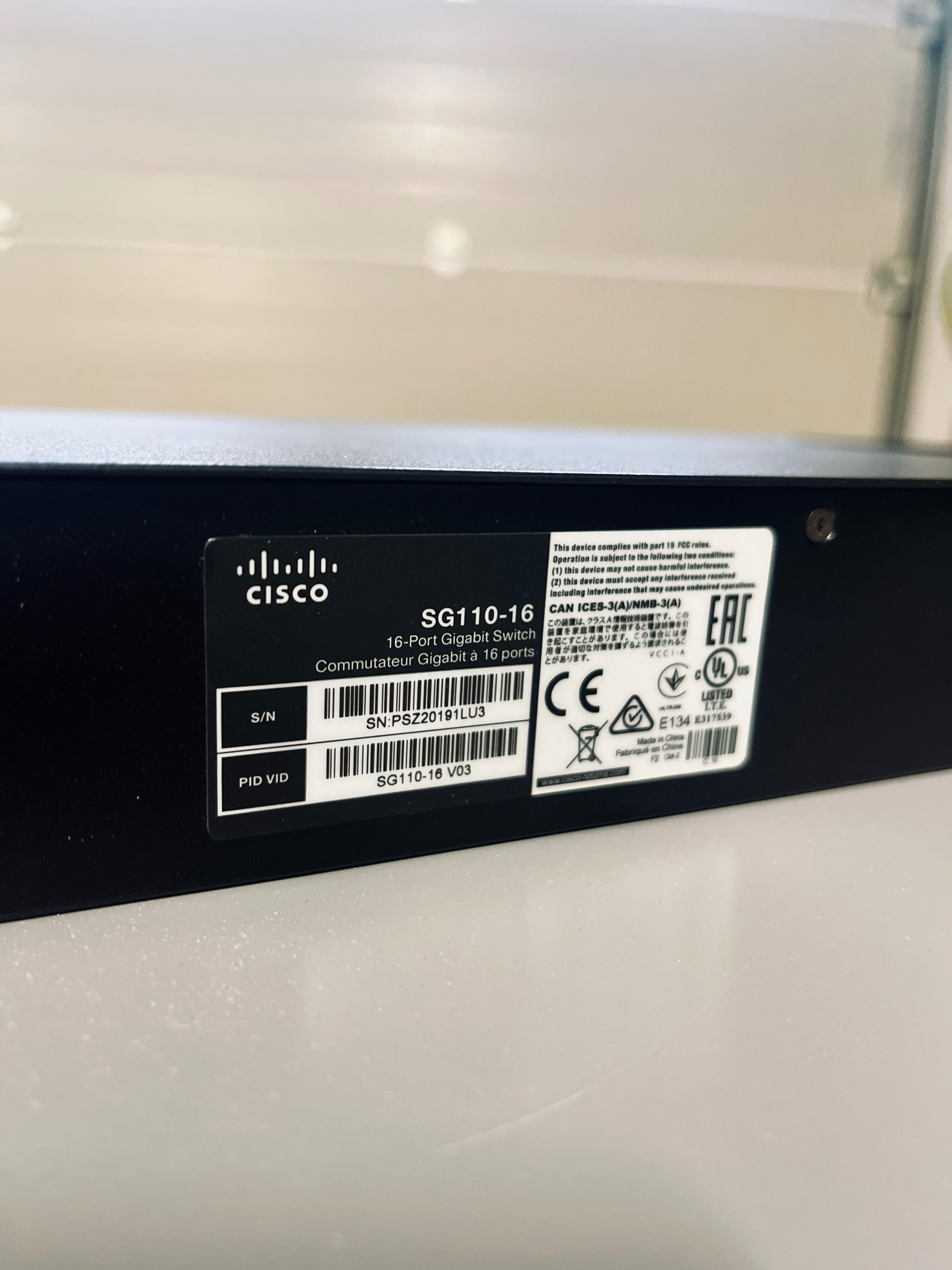 CISCO - Gigabit Switch SG110-16