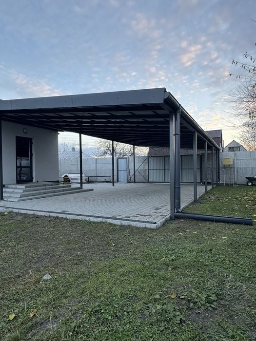 Навесы для авто любой сложности, из металла поликарбоната дерева забор