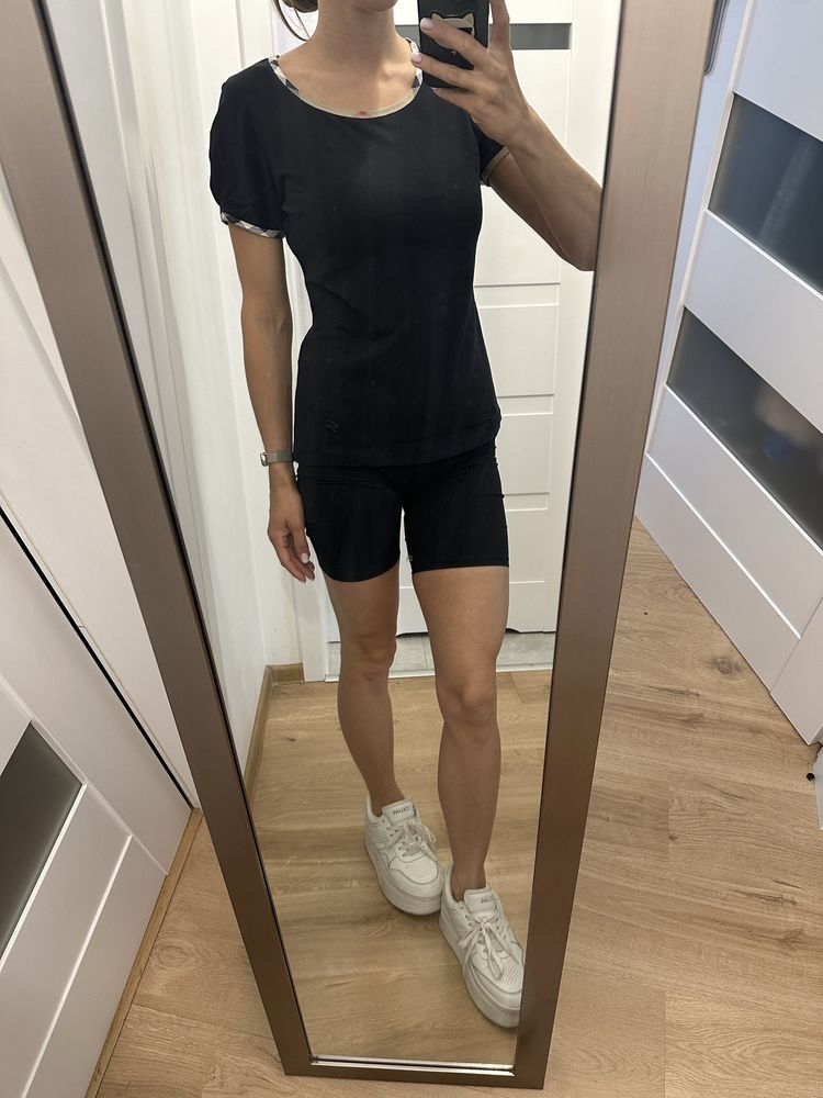 T-shirt burberry rozm S czarny nowy