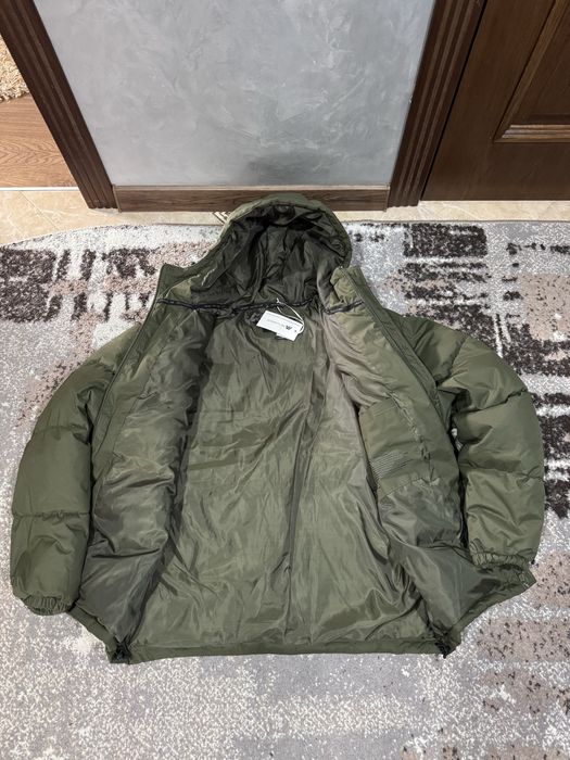 Пуховик Куртка Нова