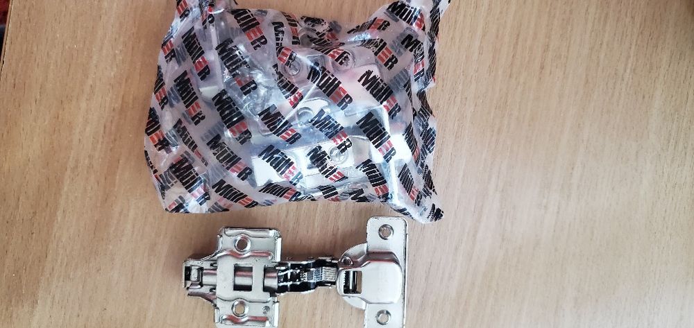 Завіси / петли Muller miiller