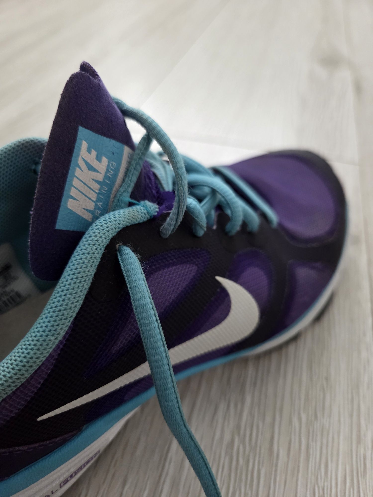 Półbuty sportowe sneakersy Nike wkładka 23,5 cm
