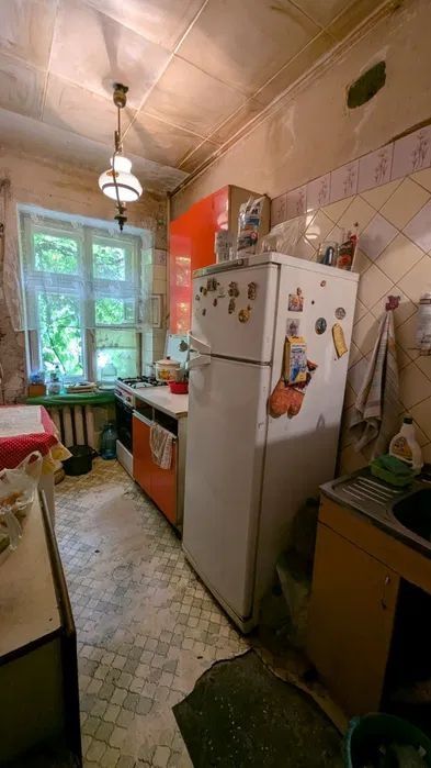 Срочно! Продам 1 комнатную хрущевку у Парка Победы