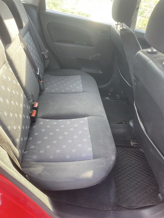 Ford fiesta 1.3 benzyna Zadbana