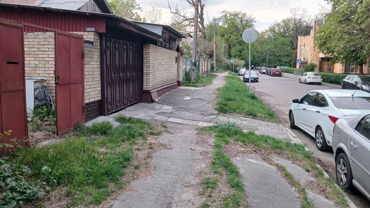 Пів будинку, 70 кв.м, в Києві, 2.7 сотки