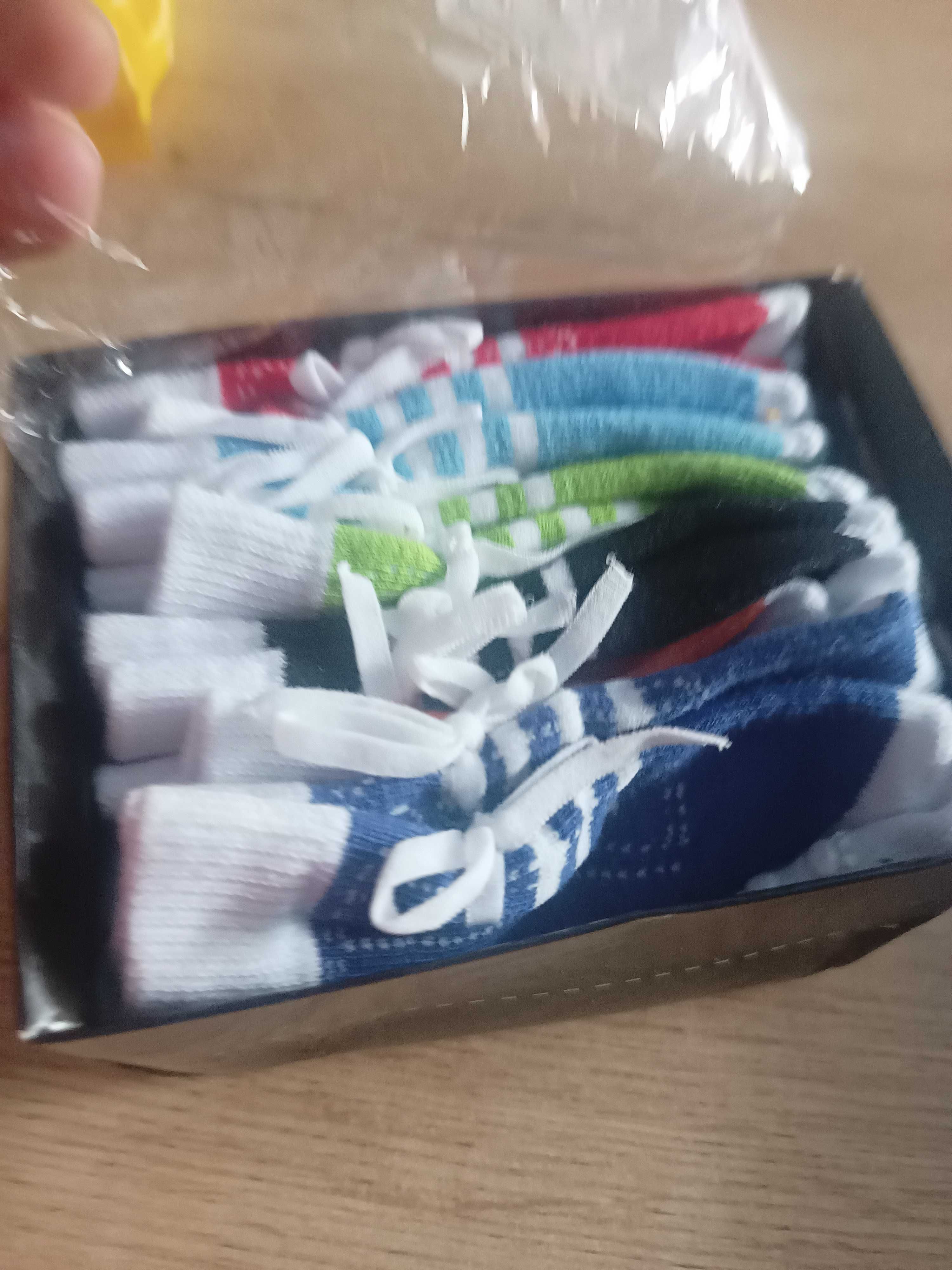 Nowy zestaw skarpetek tippy toes 0-12m okazja