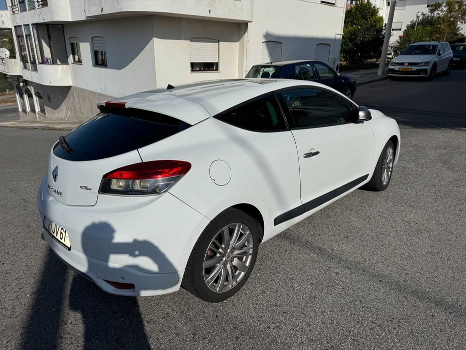 Renault Mégane III Coupé GT Line – Desportivo, Confortável