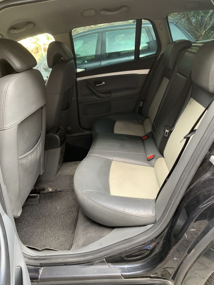 Boas vendo o troco saab vector 1.9 150hp