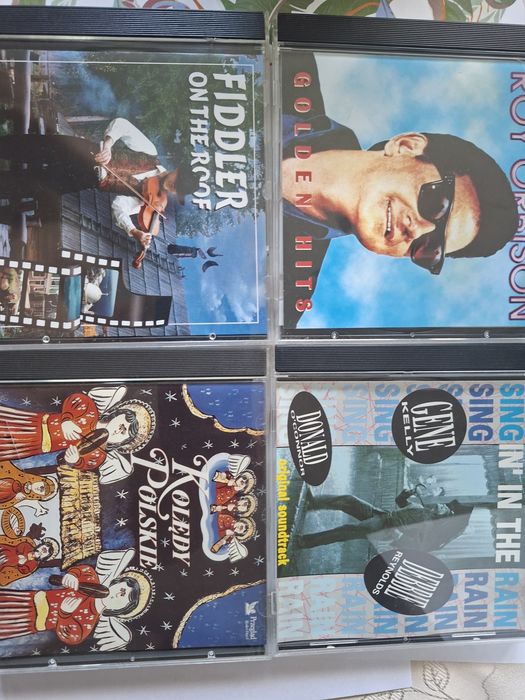Płyty CD różni wykonawcy