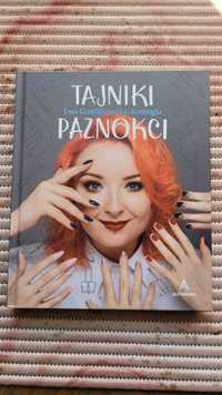 Tajniki paznokci - Red Lipstick Monster (z autografem)