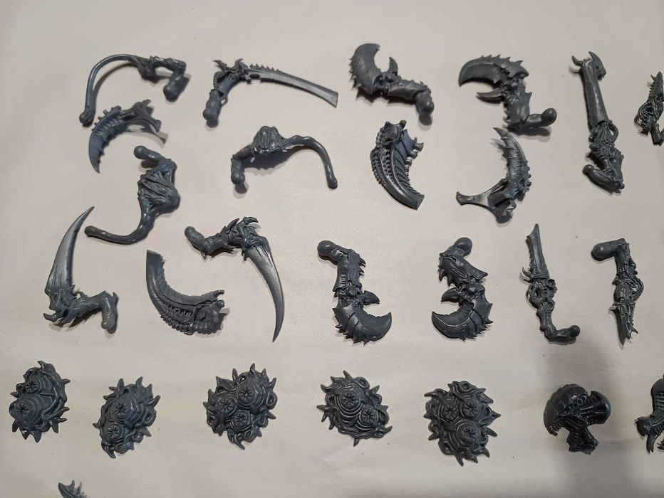 Sprzedam bitsy Tyranidów do Warhammera 40000