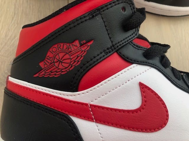Oryginalne męskie Nike Air Jordan 1 Mid Bred Toe r.40,5 stan idealny
