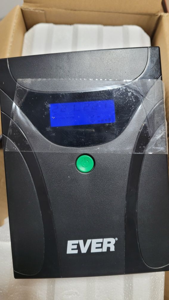 UPS Ever Easyline 1200 AVR usb