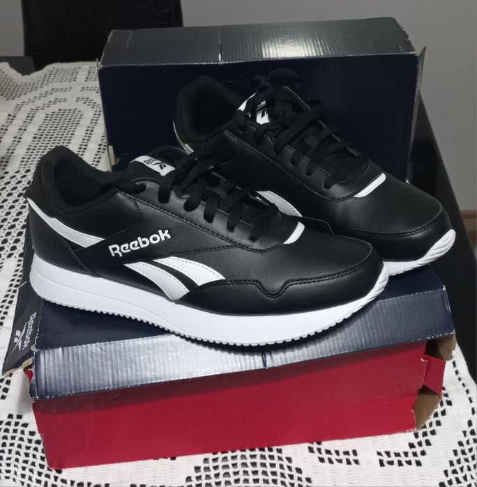 Tênis Rebook Novo 43