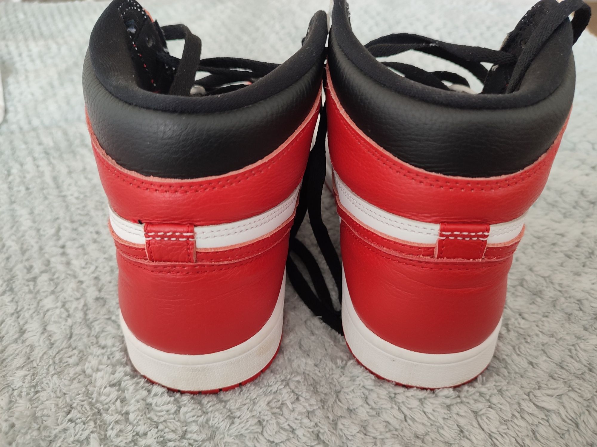 Nike  Jordan, kolor czerwono bialy