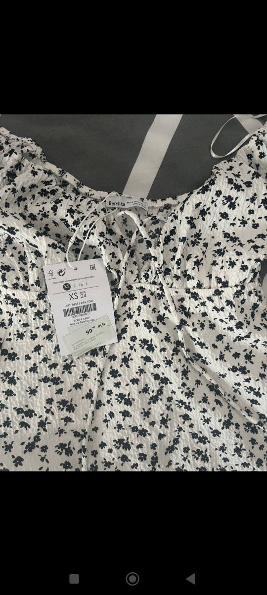 Nowa sukienka Bershka XS