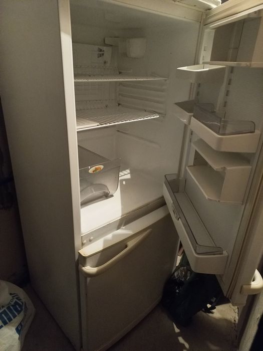 Продам хододильник Атлант