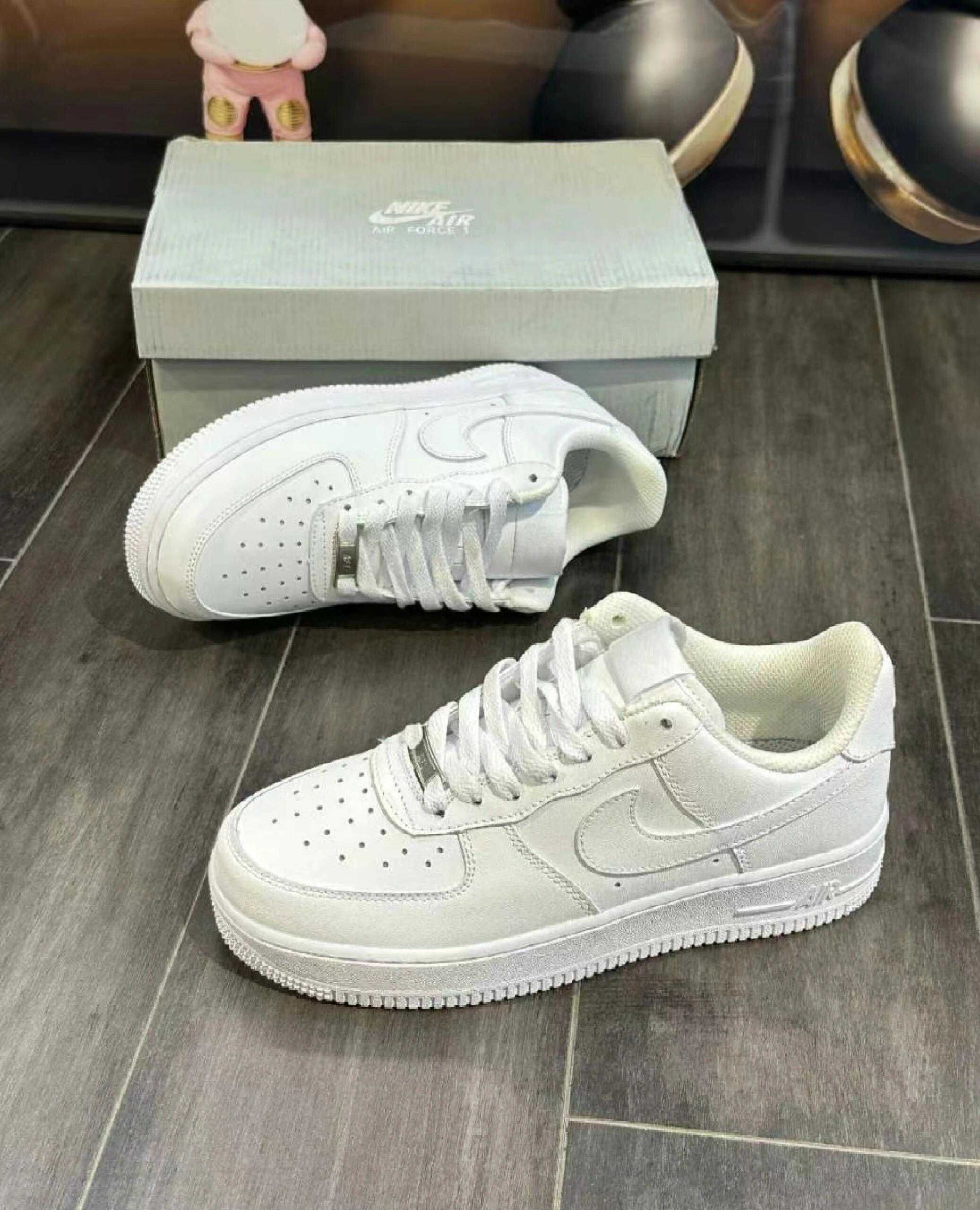 NikeAirForce1Low07White R.40.5