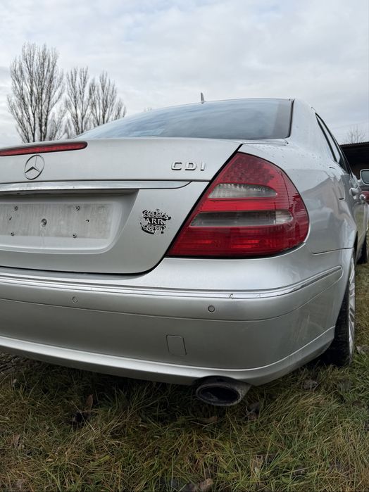 W211 бампер задній ідеальний рестайл вихлоп Мерседес Авторозборка