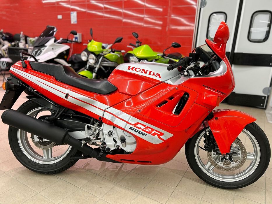 Honda CBR HONDA CBR 600 F1 z 1987r Kolekcjonerska ORYGINALNY LAKIER i Przebieg