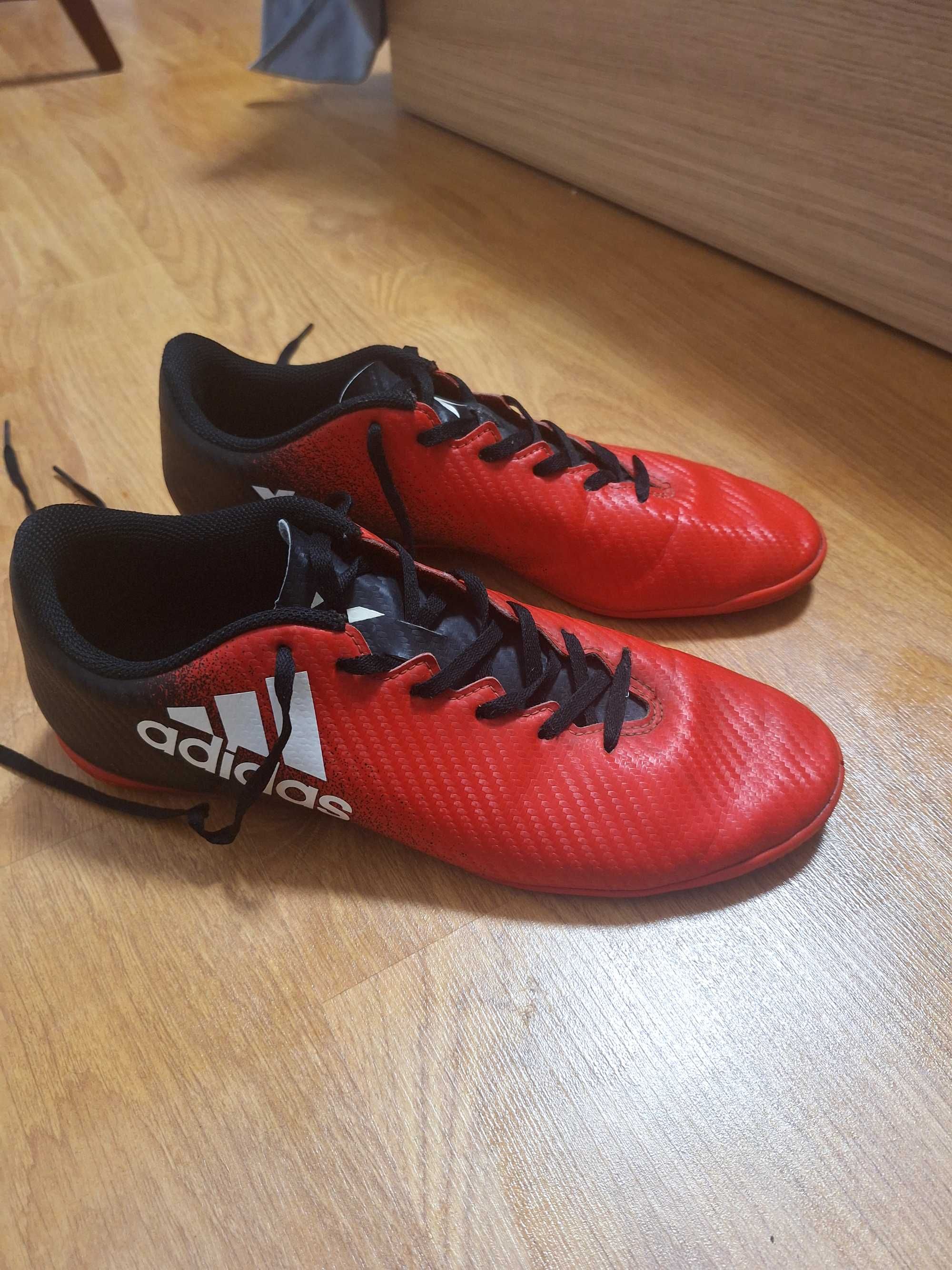 Chuteiras futsal adidas