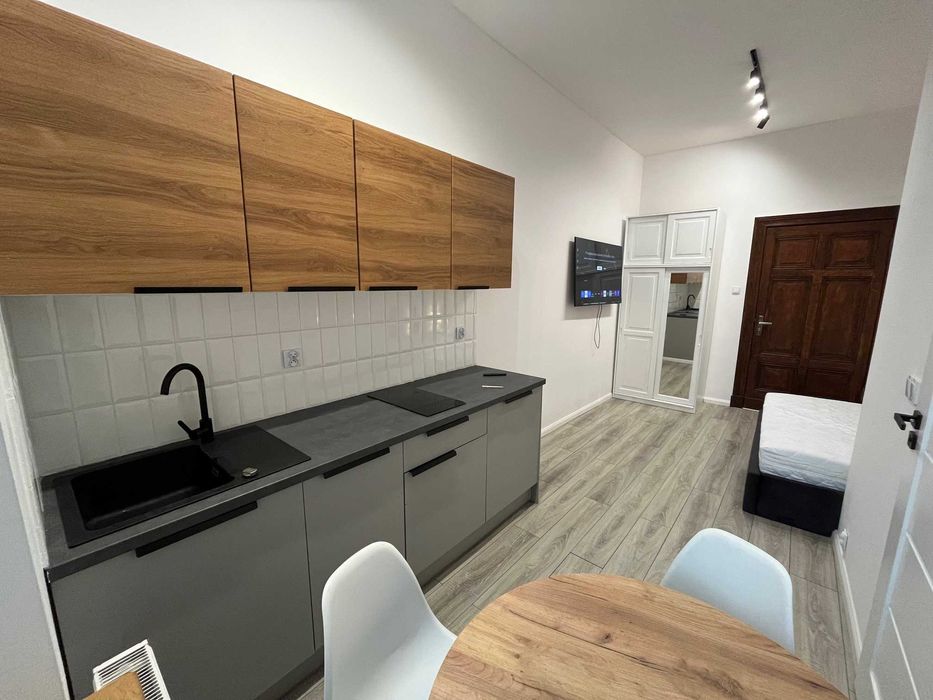 Kawalerka Mickiewicza blisko UMK, najlepsza lokalizacja, wszystko nowe