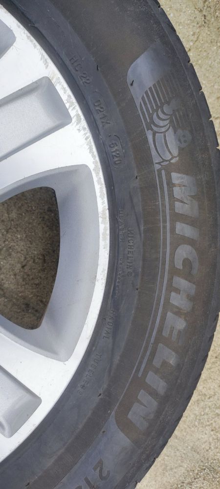 колеса Диски Suzuki R17 et45 5*114,3 + Літня гума Mishelin 215/65 R17
