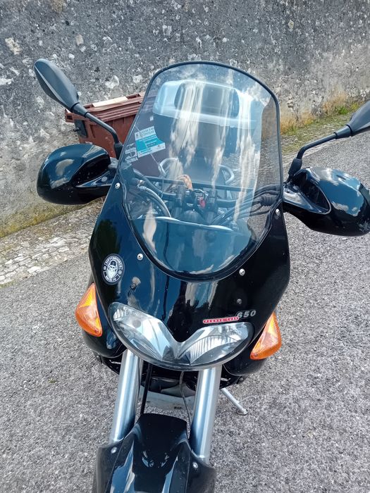 Vendo ou troco mota