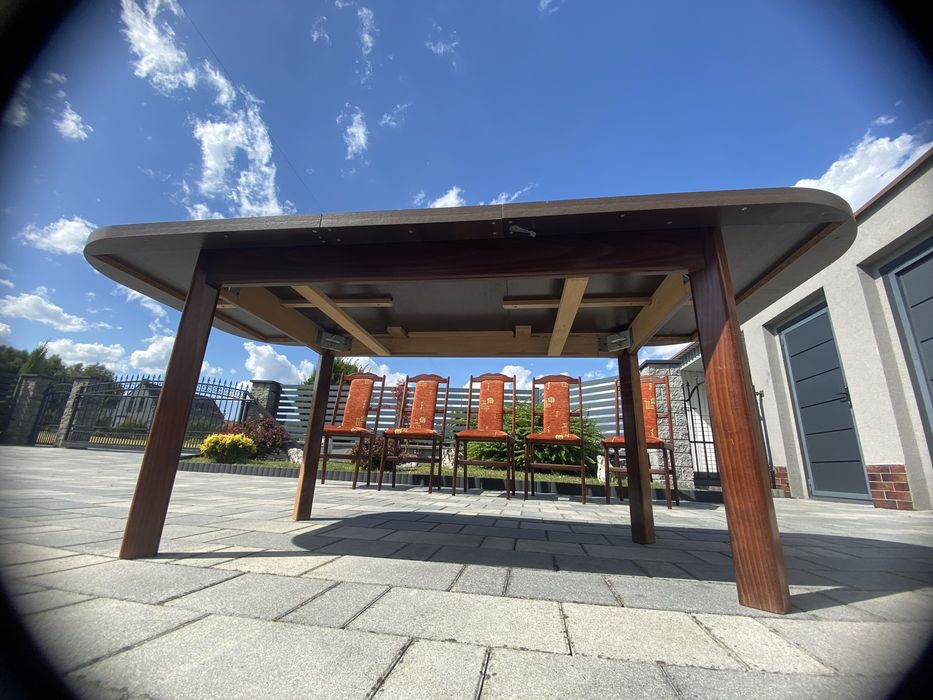 Zestaw stół z krzesłami