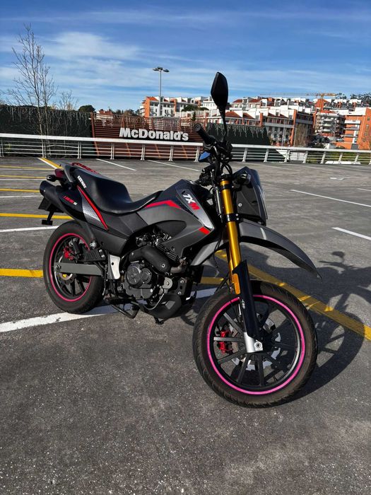 Keeway TXM 125 – Pronta a andar