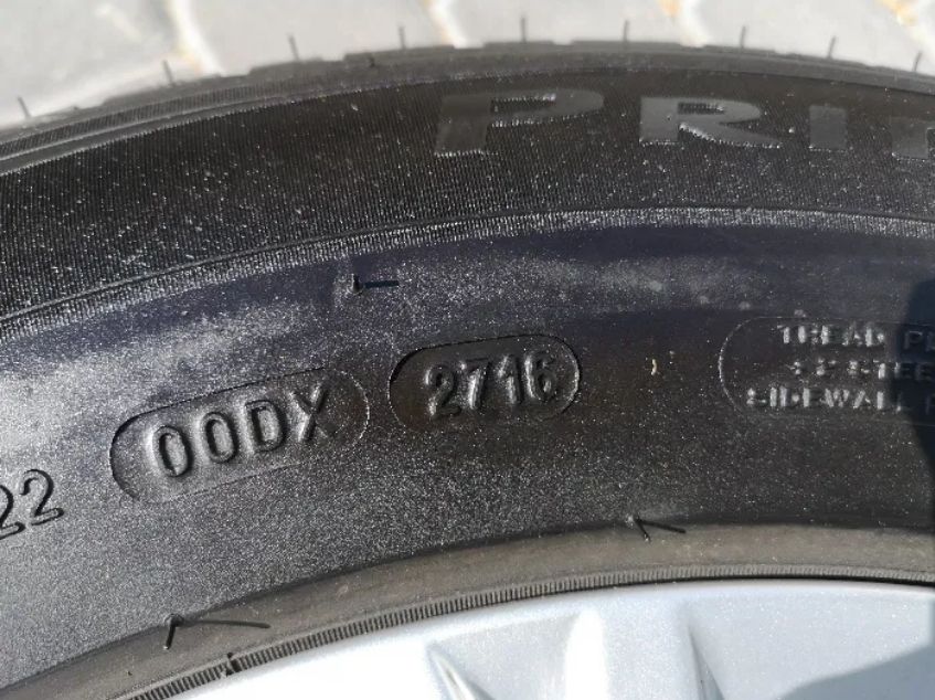 JAK NOWE Opony Michelin Primacy 3 - 215/65/17