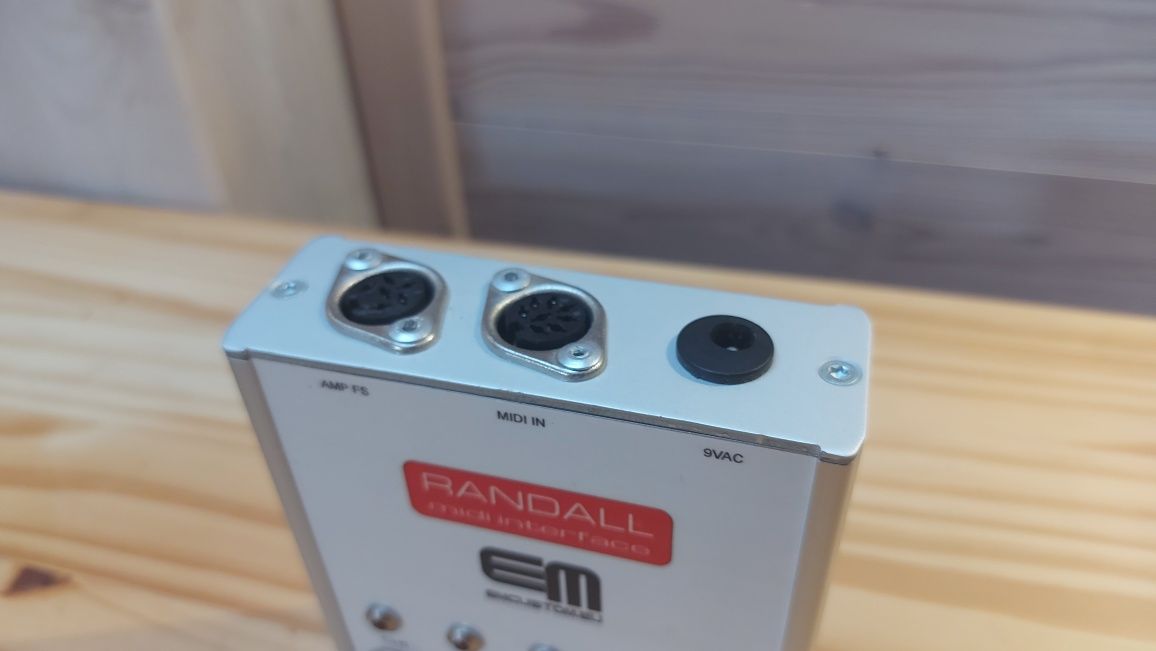 Interface midi do Randall Diavlo