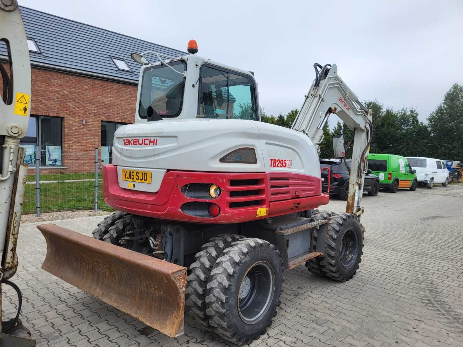 Koparka kołowa TAKEUCHI TB295W / 8492 mtg