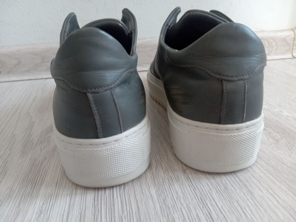 Axel Arigato sneakersy 37