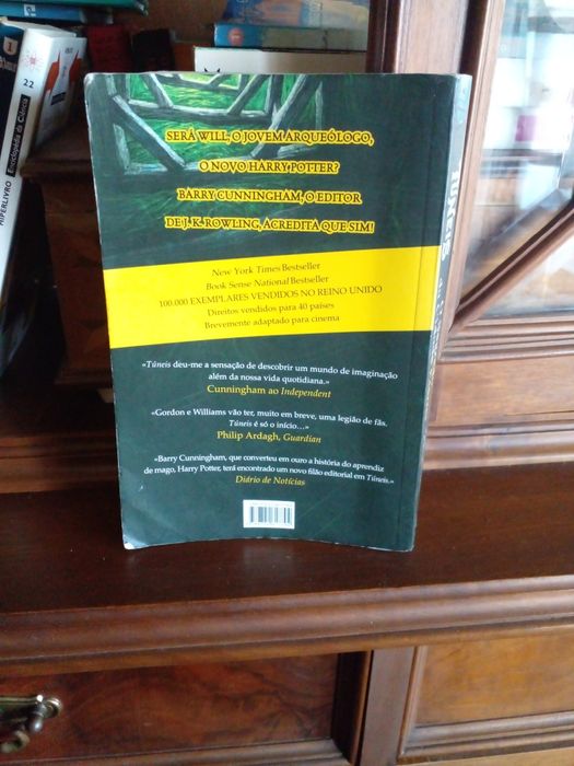 Livro TUNEIS - O segredo da cidade ETERNA