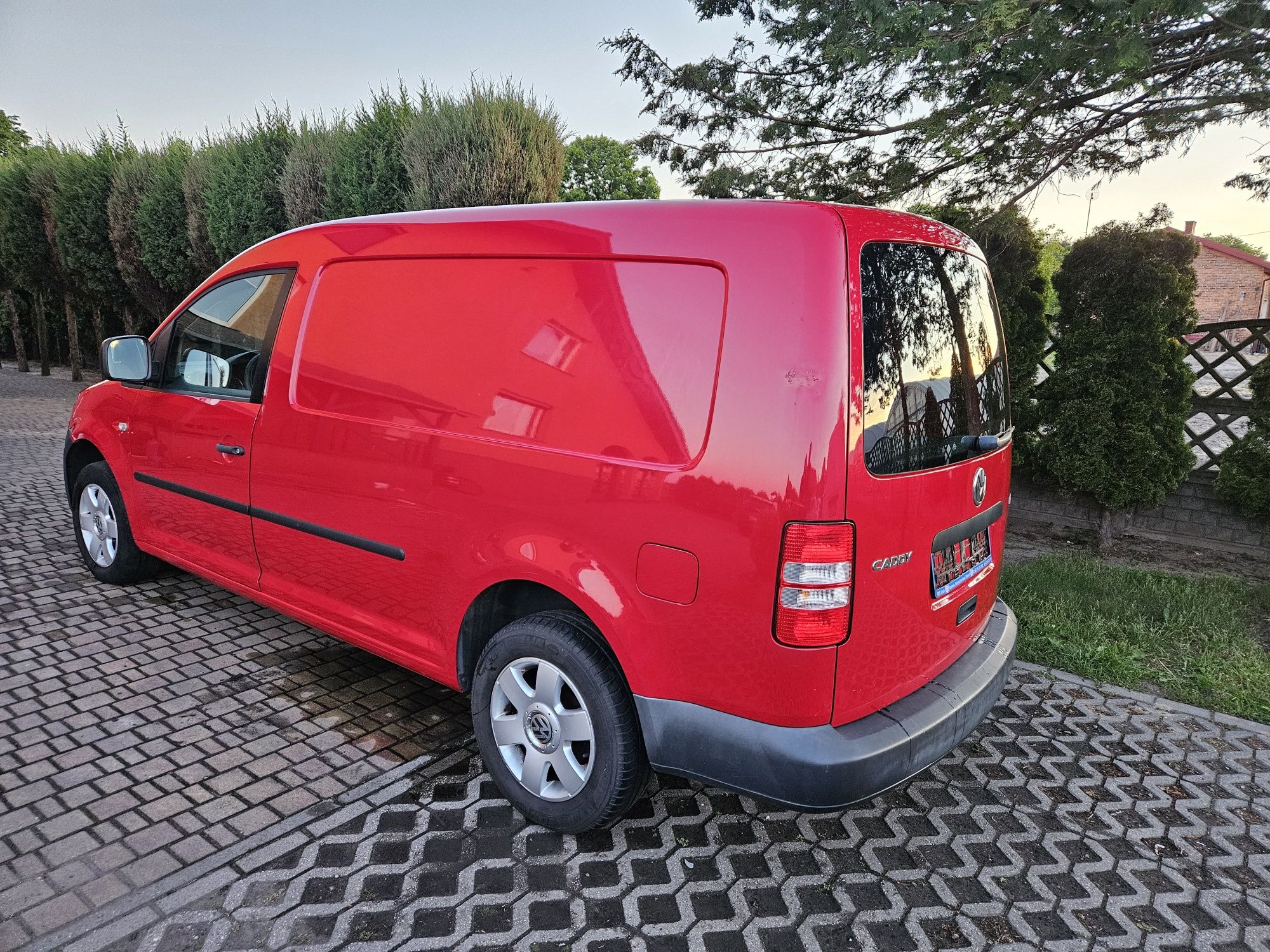 Volkswagen Caddy 1.6 tdi klimatyzacja  long